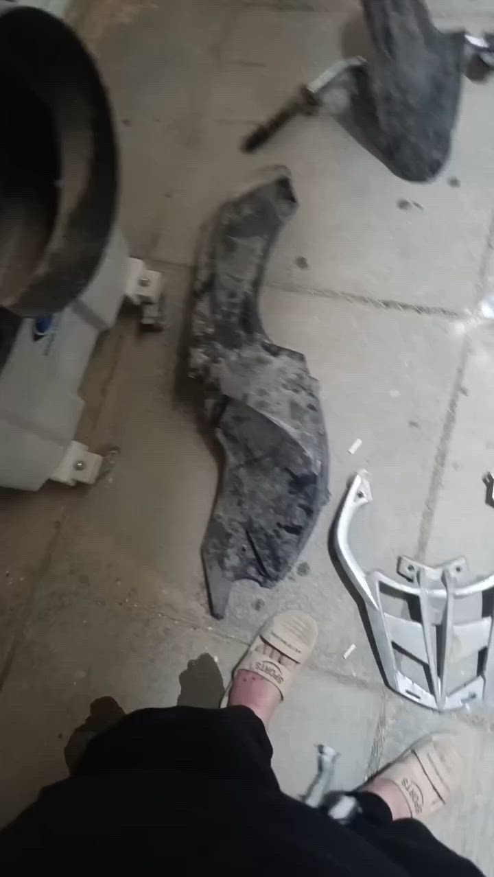 كوم حديد شلعه كامله بي ام محرك ٨٠٠cc قيم واخذ تفيدك محرك تفيدك تكملهه قيم بليرضي الله


**إذا كنت صاحب هذا الإعلان وتريد حذفه لأي سبب، رجاءا أرسل رسالة إلى الدعم الفني**