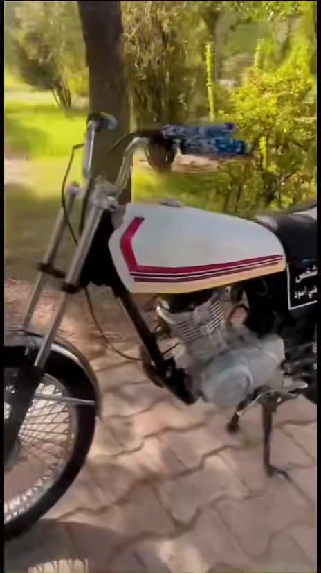 سلاوی خواتان لێبێ لەبەر بێوەعدی موشتەری دای ئەنێنۆ   ئەم ماتۆرەمان هەیە بۆفرۆشتن بەشەرتی هەمو شتی بەشەرتی قوەت ئەو یەمی فول سەنتەرە شەنسی درزو لەحیمی نیە هەمو گیانی تازەیە جوتی ویلی تازەی لەسەرە پاشکۆو کوشنی تازەیە  سەوتی تیانیە سەرفوە  دوکەڵی نیه 

شۆێن: سلێمانی 
سعر:300مەعمەلەیە برایانە
رەقەم:***********
ئەدمینی گوڵ🖤
