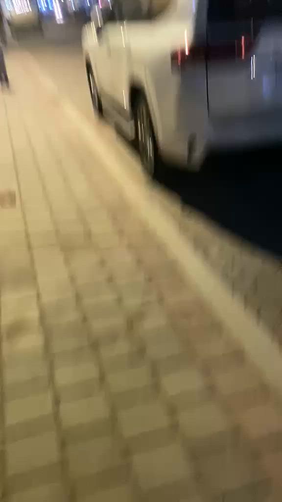 نص قطعه ايجار المساحه (72) قطاع (71)طابق واحد تحتوي على استقبال +مطبخ + غرفه + ملحقات سعر الايجار 350 الف 
الاستفسار والاتصال ***********
