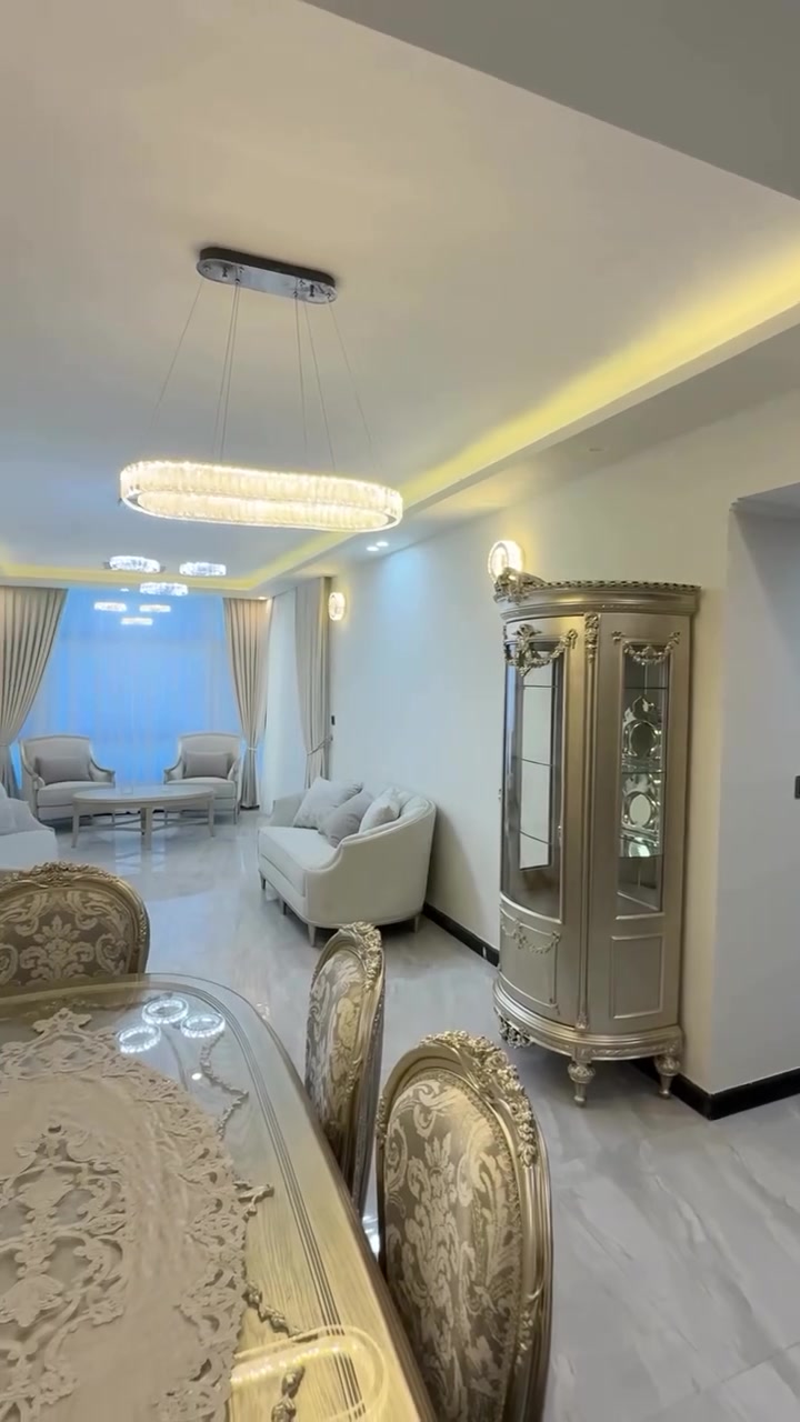بنايه 23 طابق 5 
موثثه بلكامل اثاث vvip 
اطلالة بليفارد
اثاث شبه زيرو 
بدل الايجار 1,900$
238م
للأستفسار ***********
