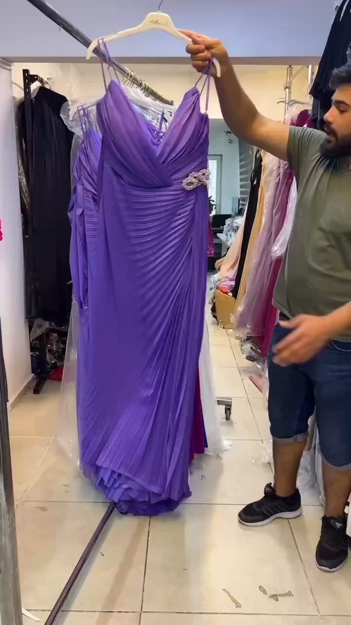 ✨️شروة فساتين سهرة 250قطعه سيريات نظامية 
✨️السعر على الوتس👇
+905377654036


**إذا كنت صاحب هذا الإعلان وتريد حذفه لأي سبب، رجاءا أرسل رسالة إلى الدعم الفني**