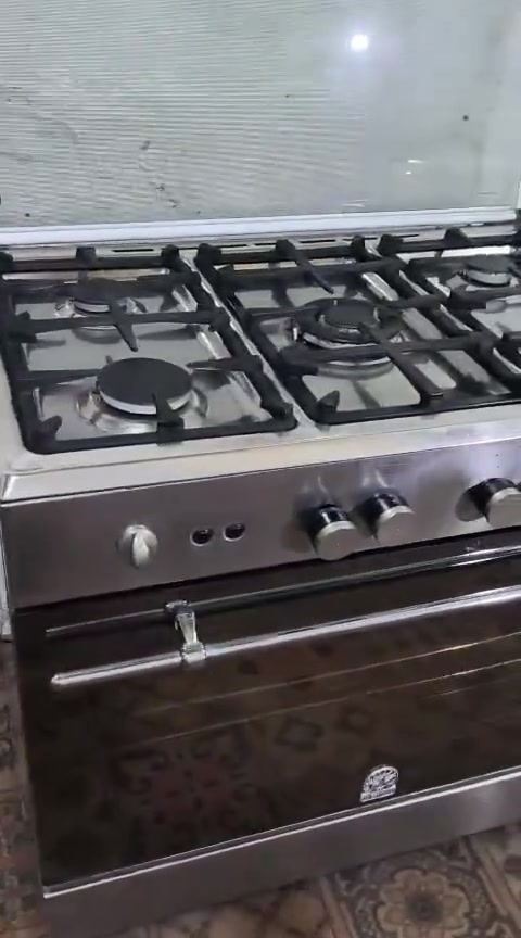*********** طباخ ايطالي للاستفسار واتساب موجود توصيل محافضات
