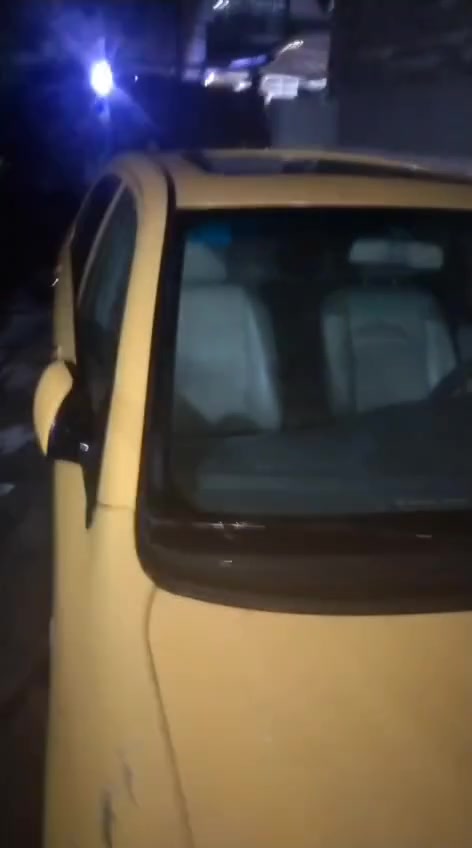 السلام عليكم  سيارة بي واي دي   نضيفه قطرة صبغ ما بيهه    سنوية  جديدة  بسمي  مداور  مباشر  تفاصيل عله الرقم  ***********
