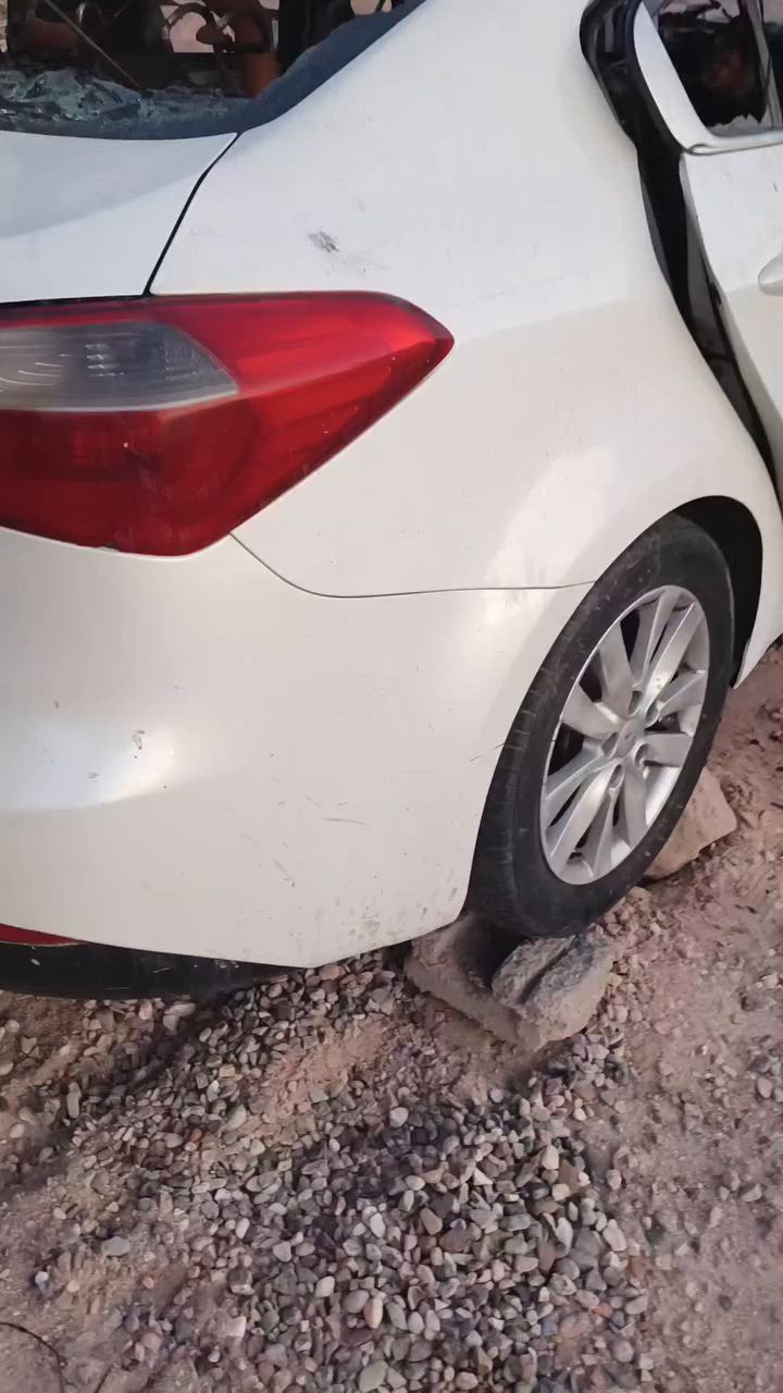 السلام عليكم سياره سيراتو محتركه بس الغرفه 
وارد امريكي عنوان بصره ***********
