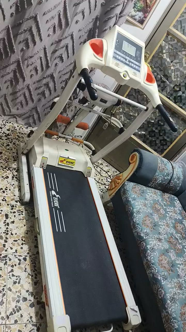 جهاز جري طفه بس لشاشه مشتغله ابيع عاطل دلاكه تشتغل ول جري عاطل سعره  175 عنوان حي اور***********
