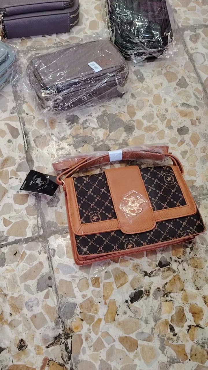 شلعه سعر الجنطه 3 الف وبيها مجال للي ياخذهن شلع


**إذا كنت صاحب هذا الإعلان وتريد حذفه لأي سبب، رجاءا أرسل رسالة إلى الدعم الفني**