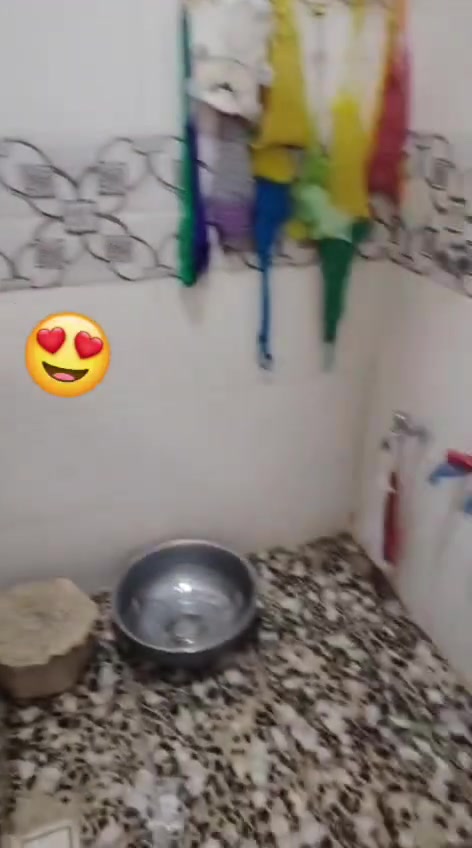 بيت للبيع في الامين الثانية شارع النواب يم ساحه دكسن 💥 نهايت شارع ابو صباح المضمد يم صوره السيد تجاوز بي ورقه تمليك غرفتين وصاله ومطبخ💥 *********** للاستفسار

