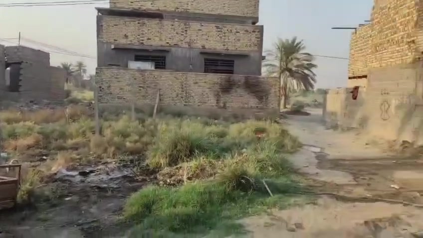 قطعة للبيع المساحة 100 
طابو زراعي سند 25 بسعر مناسب جدا و موقع جيد ومتوفرة كافة الخدمات في الوردية خلف مجمع الامير شارع المشجر السعر 13 مليون وبيه مجال بسيط للتواصل
 ‏‪***********‬‏
