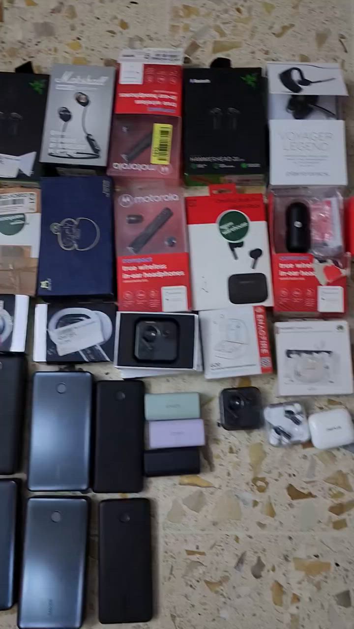 شلعة سماعات عدد 18قطع او بورات انكر 9 قطع كلهن شلعة فحم انطي سعر يرضي الله او بالعافيه ❤️


**إذا كنت صاحب هذا الإعلان وتريد حذفه لأي سبب، رجاءا أرسل رسالة إلى الدعم الفني**