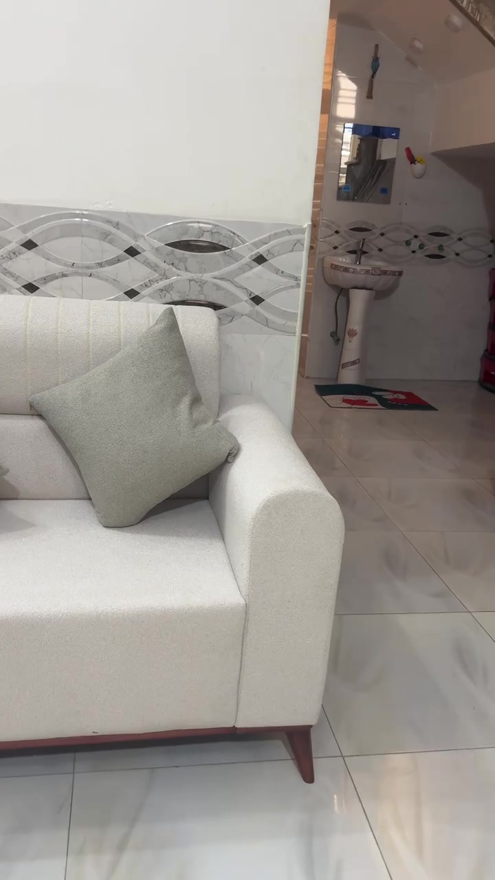 مساء الخير متابعين معمل ومعرض الياسمين للأثاث العراقي
تم تسليم الطلب احد زبائن 
تخم ديوان درجه اولى 
نوع القماش خاولي درجه اولى 
هذا موديل حسب طلب زبون 
✅غرف نوم
✅انواع تخامه
✅ مطابخ حديثة  
✅ درسنك روم  
✅ صالات كاونترات  
✅ أفخم أنواع الأخشاب  
✅ تصاميم عصرية تناسب كل الأذواق

العنوان بابل الحمزه الغربي قرب مدرسه ميسلون 
يوجد توصيل لجميع محافظات العراق 

شغل احترافي ✨ وأسعار مناسبة 
📲 للحجز والاستفسار:
واتساب: ***********
