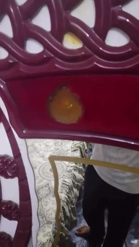 السلام عليكم غرفه تركيه للبيع ضخمه مفصلهة اب مليون الله شاهد بيهة ضرر بصيط واضح بالفيديو المكان بغداد الحسينيه مال راجديه السعر350وبيهة مجال بصيط (***********)
