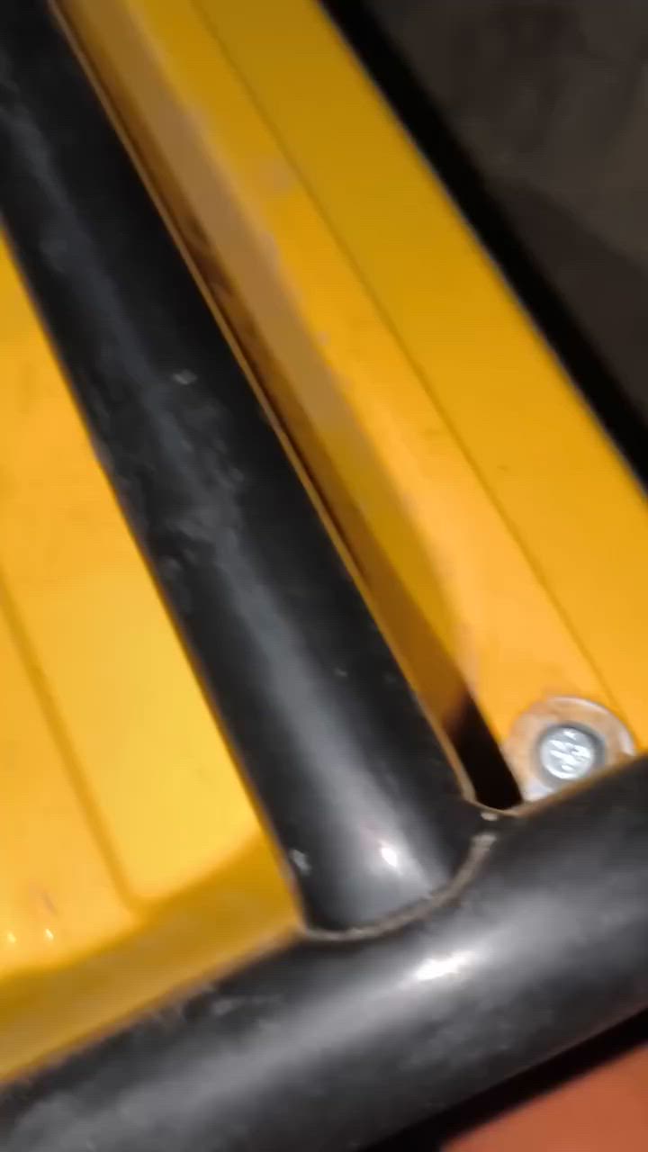 مولد جديد مستعمل سبوع فقط سعرها 230وبيها مجال 
رقم الهاتف ***********
