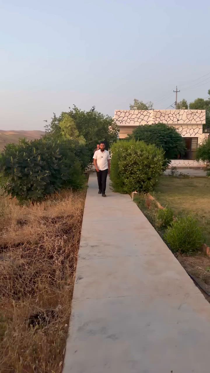 مزرعه للبيع vipوسعره كلش كلش مناسب للتواصل***********📞***********
