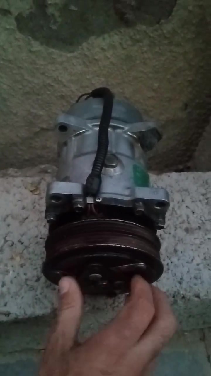 كمبريسر سمند بيجو اصلي مو صيني شغال سعر 75 عنوان بغداد...***********

