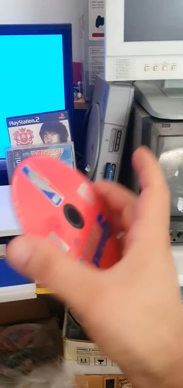 بلي٢ فات ريجن ياباني ntsc j  scph 55000 GT يشغل اقراص اصلي بلي١ وبلي٢ الجهاز  بدون ملحقات للبيع ٦٥ الف مع التوصيل
نسبة النظافة ٩٥ %


**إذا كنت صاحب هذا الإعلان وتريد حذفه لأي سبب، رجاءا أرسل رسالة إلى الدعم الفني**