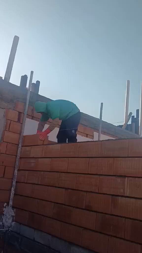 السلام عليكم اصطه بناء متفرغ اشتغل قطعي اوبليوميه مجمعات ابيوت عاديه كلشي نشتغل شغل بمى يرضي رب العالمين الرقم ***********
