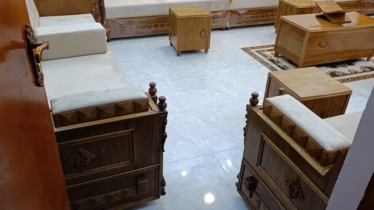 من انتاج معمل نجاره ودوشمة الغدير نعمل جميع الموديلات حسب الطلب العنوان ديالى خان بني سعد تقاطع شارع الدمن مجاور اسواق المصطفى للاستفسار مراسلة الصفحه او الاتصال على الرقم *********** يتوفر واتساب
