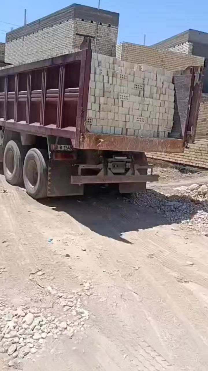 ✅ طابوق جمهوري فاخر درجه اولى شرط المكلاب 
قوة البناء تبدأ من هنا! ✅
مواصفات متميزة وجودة لا تضاهی:✅
 ✅خال من الأملاح - يحافظ على جمالية البناء ويمنع 
التشققات. 
✅جودة ومتانة عالية - يدوم طويلاً ويقاوم الظروف 
القاسية.
٧٠٠٠ مع زياده ٣٠٠ و٤٠٠٠ مع زيادة ١٥٠
✅ تصنيع متقن - پإشراف فنيين محترفین وفق أعلى معايير الصناعة الوطنية 

✅صلابة فائقة - يتحمل الأحمال الثقيلة ويعد مثالياً
لانواع المشاریع . 
✅حواف دقيقة وحادة - لضمان دقة التوصيل وسهولة 
لتركیب. 
✅ موثوق في المشاريع الكبيرة والصغيرة - سواء كانت 
سكنية أو تجارية.
اختر طابوق  .. لبناء قوي، مستدام، 
ومتمیز. 
للحجز والاستفسار ✅
***********
