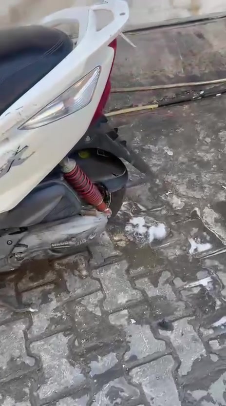 السلام عليكم
للبيع او مراوس ثعلب ابلاديه محرك اخرس ابلادي خرسه متنسمع كهربائيات كلهة شغاله دبلات شلعه معدل كيج بانزين كيج سرعه قفل صندوك قفل استيرن كلهة كامله دراجه خير من الله السعر 500 وبيهة مجال بسيط مكاني الحريه ***********
