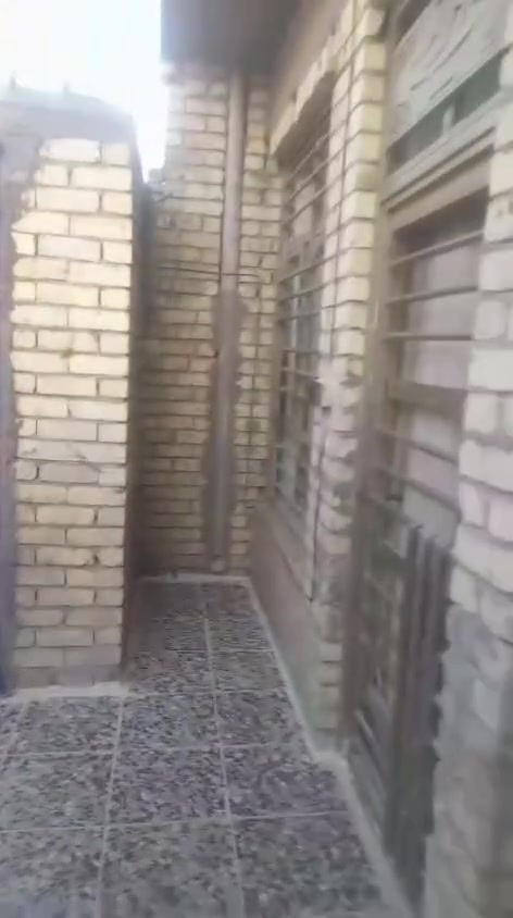 بيت للبيع مساحه ١٠٠ متر العنوان حي السفير الخامسه مكاتبه فقط البيت جديد بناء ٢٠٢٦ السعر ٦٥ للاتصال ***********
