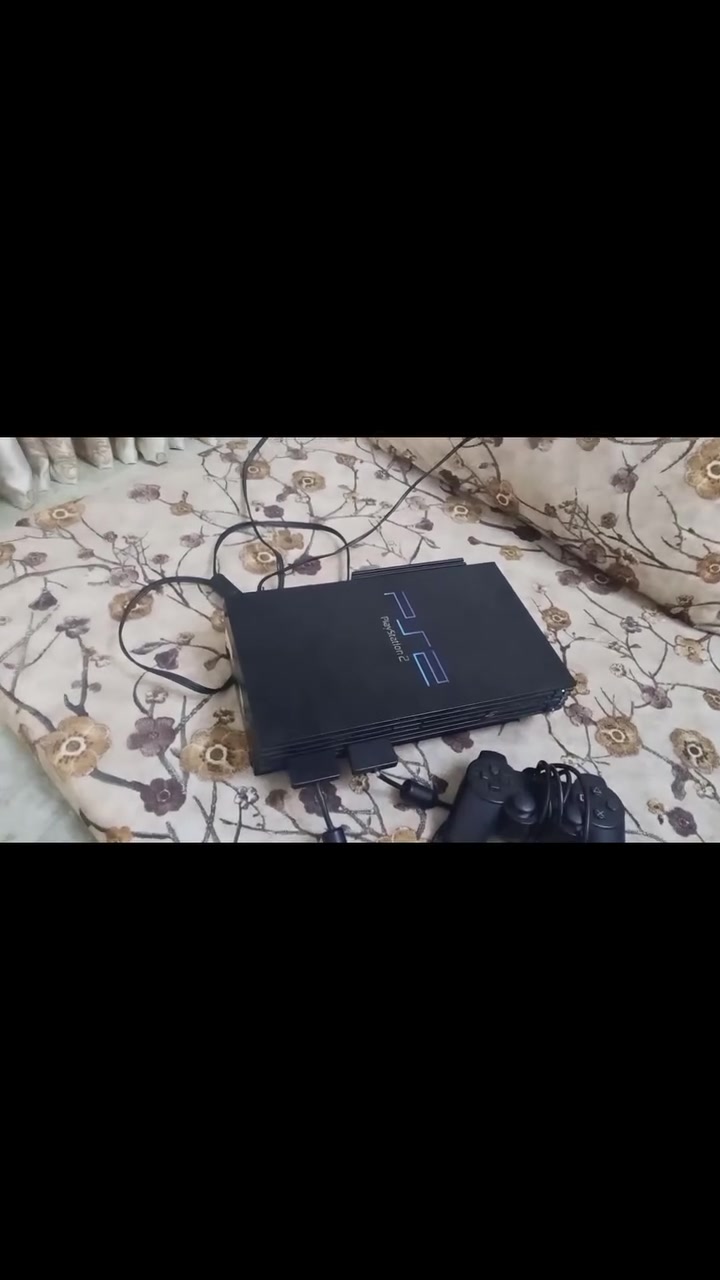 سوني تو ابو لهارت داخلي مليان العاب كلو العاب قويه جهاز نضيف حيل مثل ما بلصوره للبيع لسعر 55 لشراي يخبر علرقم *********** موصل وادي حجر
