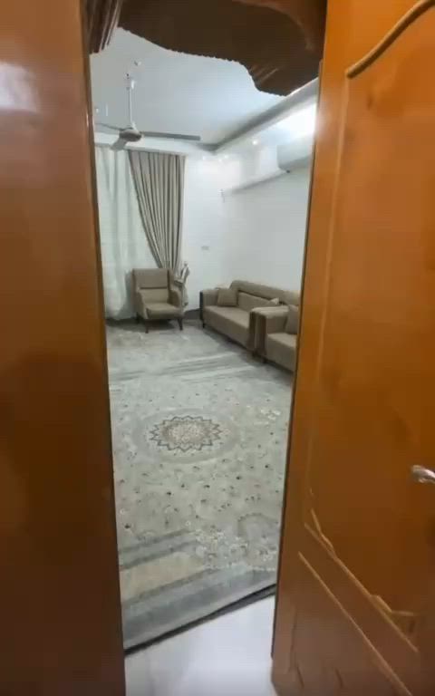 بيت وشقه خارجيه للبيع المساحه 200م سند 25 قريبه على الامام الحسين 10دقاىق مشي ويصلح حسينيه للزوار العنوان كربلاء حي رمضان, الإتصال على هذا الرقم ***********  السعر 400
