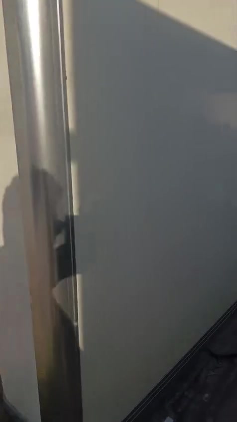 السلام عليكم
بوكس براد بحاله ممتازة للببع 
التبريد شغل بيه ضمان شركه ثرمو كنك عويريج 
استخدام اقل السنه تبريد يوصل صفر _٢_٤ درجه 
مكاني بغداد الدورة
قياسات
٢متر الارتفاع
رقمي ***********
