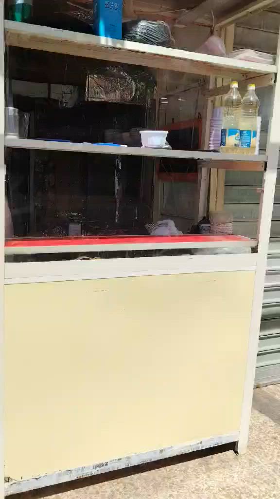 مطعم للبيع الاستفسار***********
