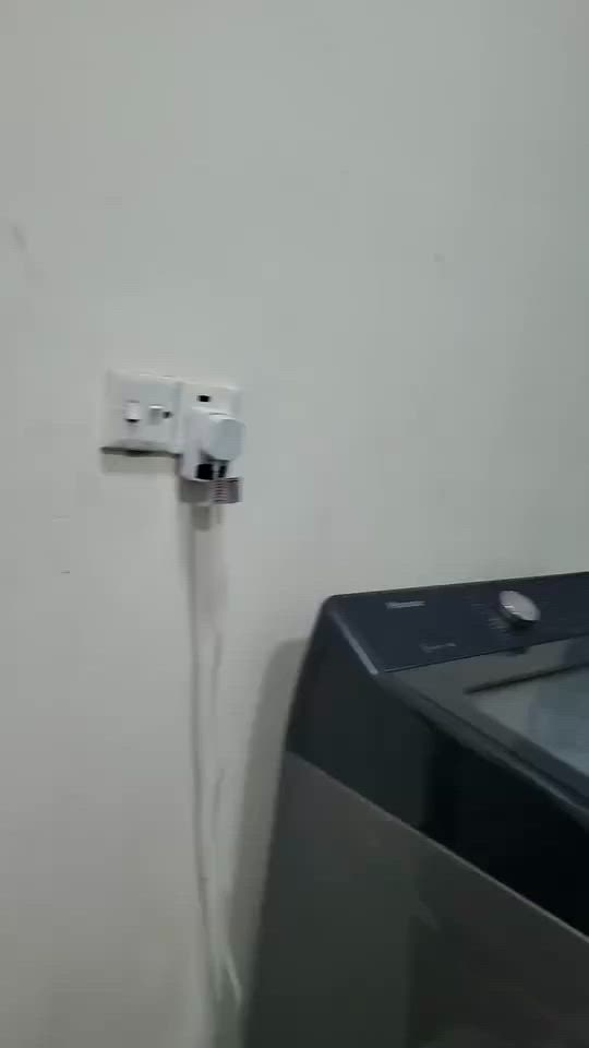 بيت طابو زراعي للبيع ١٠٠ متر طابقين ونص يحتوي ع غرفتين وصالتين واستقبال ومطبخ ومنور وترك وصحيات ثنين وغرفه الثالثه ماكامله  البيت نظيف اي نقص مابي والشارع تبليط خدمات كامله 
العنوان الشعب .
مقابيل سيطره الشعب منطقه السريدات 
السعر ب١٢٠ وقابل للتفاوض
للاستفسار
***********
