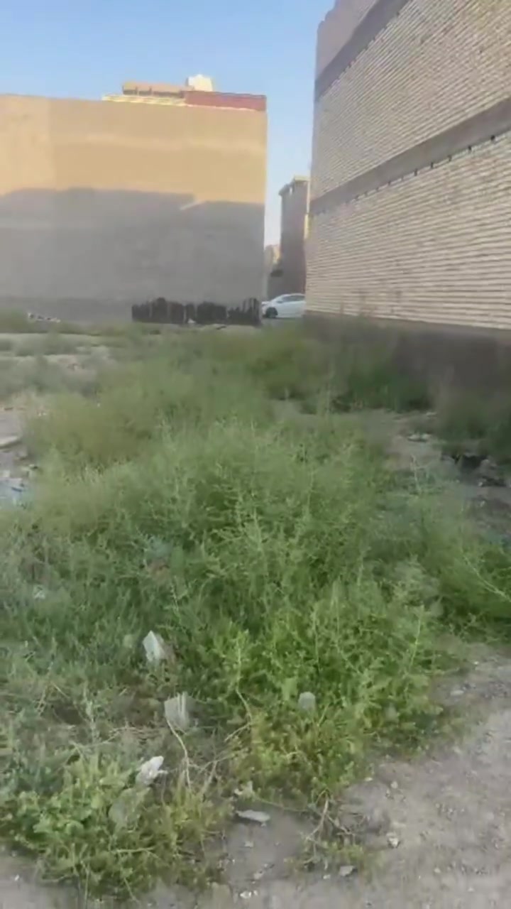 ياالله السلام عليكم قطعه للبيع 
صابيات الرواد مساحة ٢٥٠متر ركن
 الواجهة ١٢ونص إنزال ٢٠
 السعر خاص واتساب  ***********
