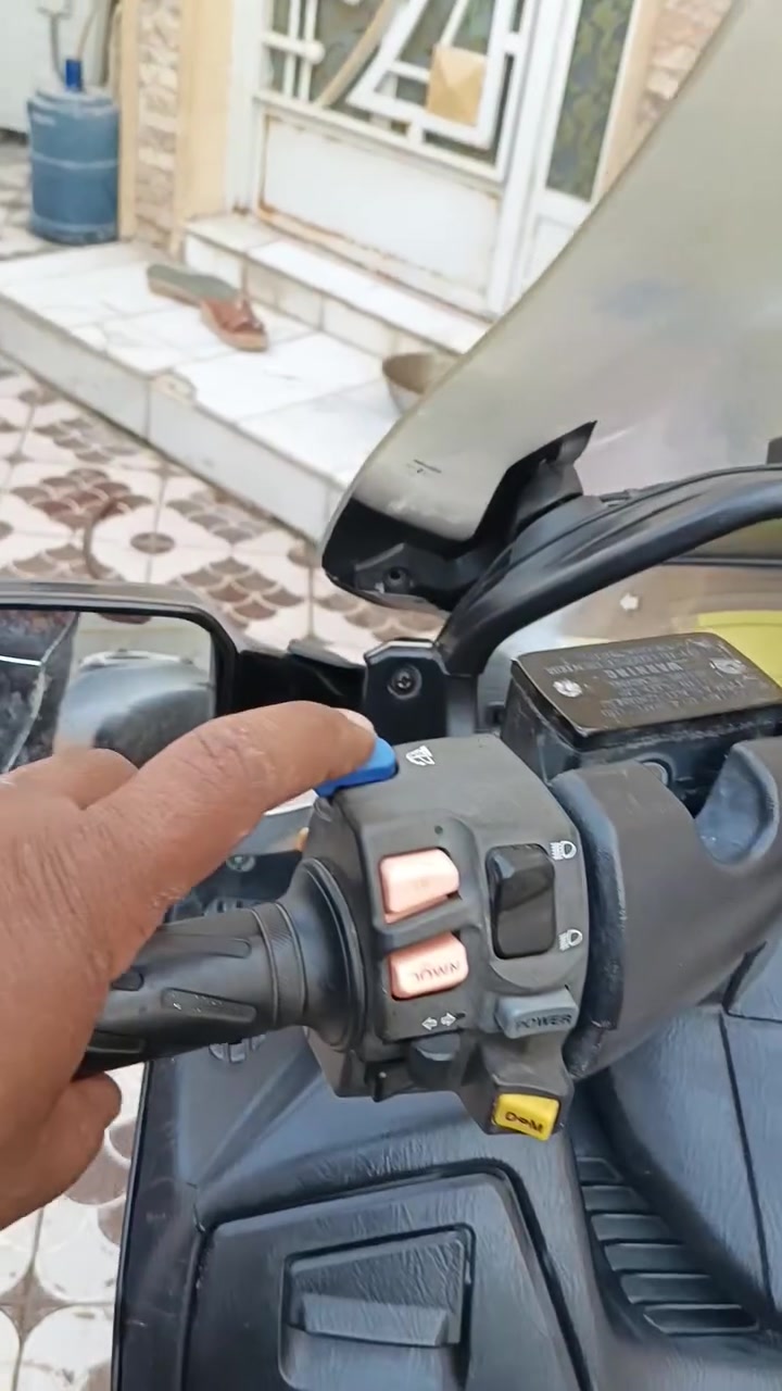 سلام عليكم دراجه سكاي ويف 650 للبيع كفاله عامه كير نضافه 100/ب100 مكينه مكفوله دراجه جاهزه مري شفط كفراته نضافه 95 بالميه وكلشي بيه شغال ماشيه 27  حقيقي تجي تفحص وشوفه بعينك دراجه وين ميعجبك تراويه اخذه راويه جيب وياك فيتر جيب سعره 13 ورقه وبيه مجال مكانه كربلاء طويريج ***********
