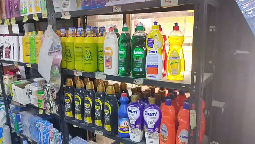 محل للبيع بالشرطة الرابعة للتواصل ***********
