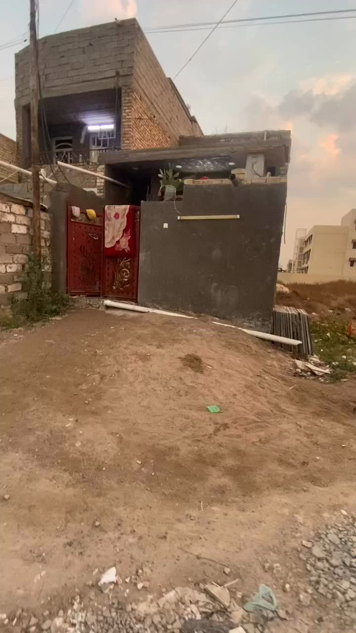 مشتمل مساحة ١٠٠متر موقع حلو بي نواقص تفاصيل داخل منشور ***********
***********
