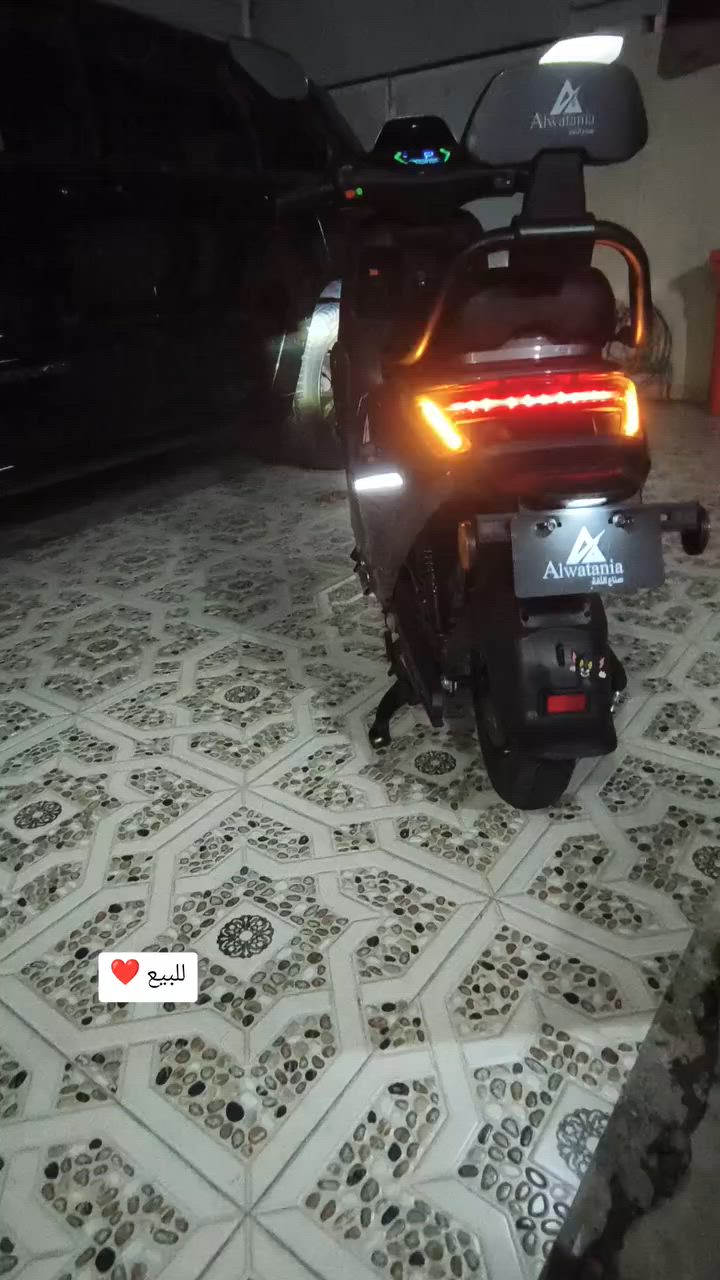 السلام عليكم  دراجه شحن للبيع أو لمراوس من شركة الوطنيه مواصفات معروفه دراجه شرط بطاريات عقل ملف الدراجه لا مدعوم  ولا كالب أخو الزيرو مستعمل شهر ويومين
مواصفاتها :  دبل اشاره 
اشاره يمين يسار 
لايت عالي ناصي 
نضام سرقه 
نضام  p للوقوف 
نضام R  للرجوع للخلف 
بي مسجل بلوتوث 
وشاشه لعرض السرعة ول أعطال 
دبلات غاز وبريكات هايدروليك 
السعر 550 وبي مجال للطيبين 
المكان موصل قادسيه  الثانيه  
للتواصل ***********

 
السلام عليكم  دراجه شحن للبيع أو لمراوس من شركة الوطنيه مواصفات معروفه دراجه شرط بطاريات عقل ملف الدراجه لا مدعوم  ولا كالب أخو الزيرو مستعمل شهر ويومين
