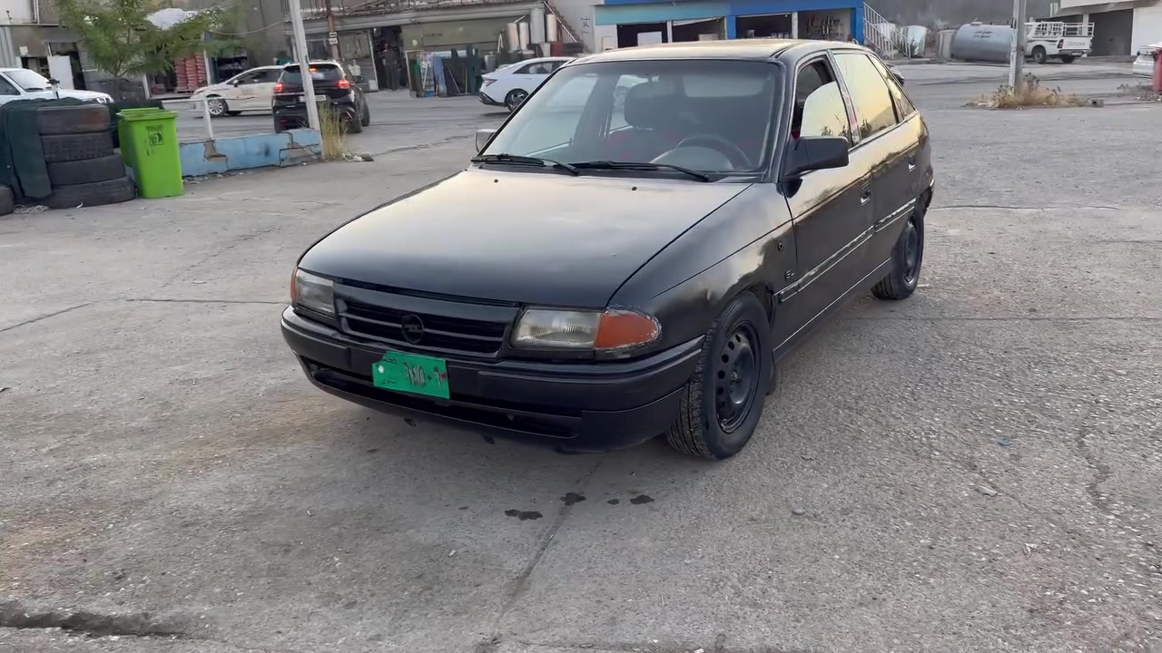 مؤديل93 مةكينه 18گيرو مةكينه بةشةرتى فيتةر سةناويو واكةلة ئةواليةت بةشةرت موسو براوه دةحمو لئدران بةشةرت كارةبةى گشت مةزبوته سةيارةكة 250مةسراف تئدانيه زؤر كام بةنزين دةخوات سحر18$ گؤرينةواش دةكةم شوئن شةقلاوه***********
