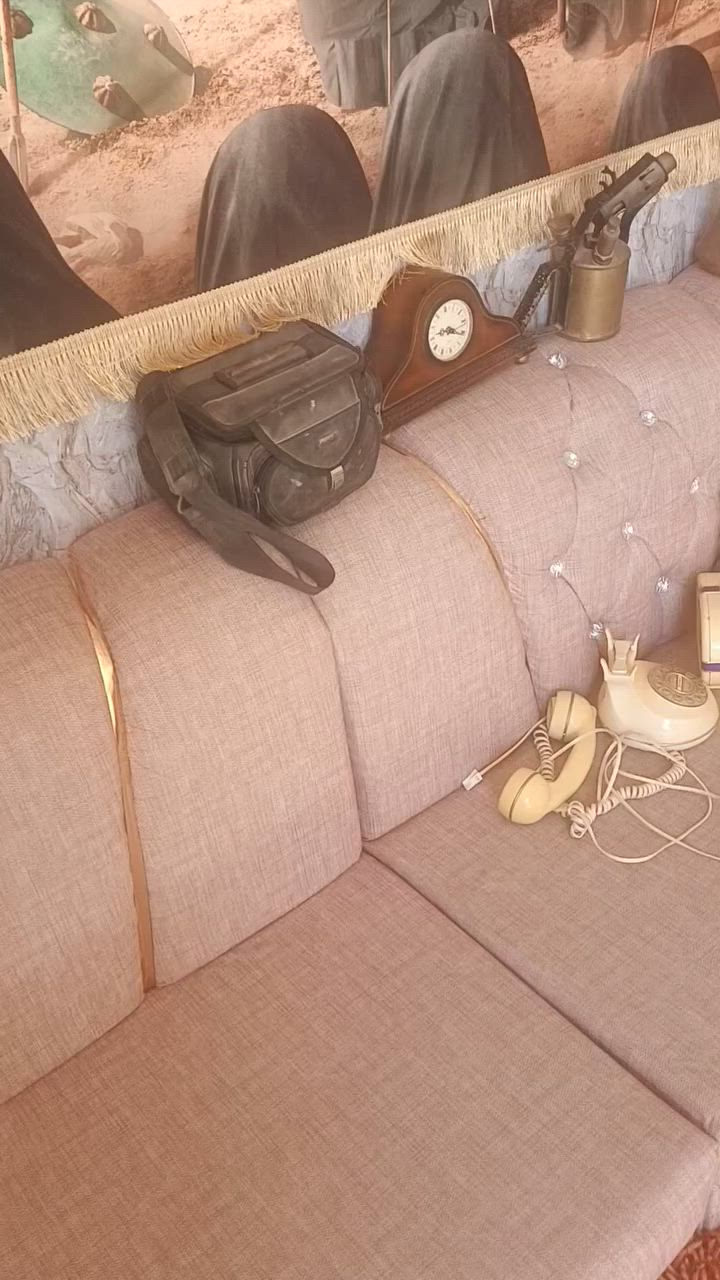 ‏السلام عليكم للبيع غراض اثريه و قديمه  و كلهن نضاف  مكاني بالنجف  رقمي ‪***********‬ علمآ  الغراض صار سنين محتفض بيهن  ماعندي محل
