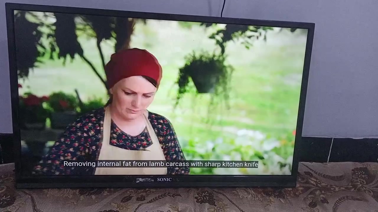 السلام عليكم لدينا شاشه للبيع حجم ما متاكد من عندو 40 أو 42 شاشه نظيفه حيل وانترنت فول فول وشغلها ع يوتيوب 
وسعرها 125 الف والاتصال ع الارقام التاليه 
***********
***********
ورقم كورك بيه واتساب
