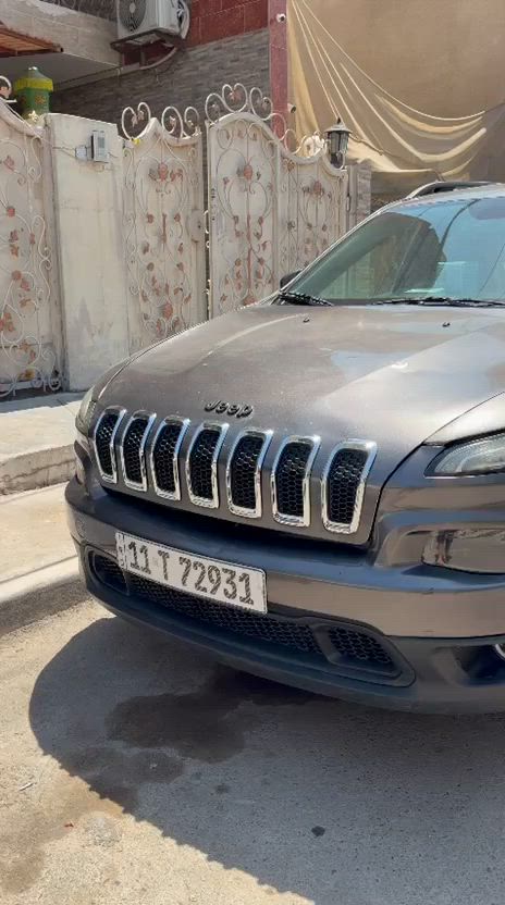 115وبيها مجال بسيط
متواجد ماسنجر 
بياع شراي لا تتصل ولا تكلبها 
جيب بزون موديل ١٦ محرك 2400 مواصفات أقره التفاصيل الباقية (من رخصة الادمن )
بانورما قطعتين 
تبريد أمامي خلفي 
بصمة 
بصمة ابواب 
تشغيل عن بعد 
صندوك كهرباء 
حساسات خلفية 
مراية اوتودم 
رادارات 360 
ترحيب عند الدخول 
اشاير بالمري 
شاشة اكبر مقاس 
(وارد امريكي الحادث بنيد وجاملغ بدون دواخل وبدون لغود وشواصي البنيد مبدل والجاملغ مصبوغ والجاملغ الأيسر بالعراق مصبوغ )
صدرها 85 بالمية 
كير ومكينة مكفولات 
تبريد ثلج 
السعر 115 وبيها مجال 
المكان بغداد 

ملاحظة (نواقصها تايرات أمامية فقط وجامة أمامية )
السونار موضح بالمنشور


**إذا كنت صاحب هذا الإعلان وتريد حذفه لأي سبب، رجاءا أرسل رسالة إلى الدعم الفني**