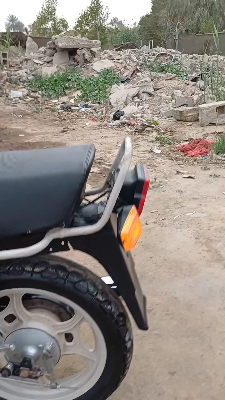 سلام عليكم mz قنبورة للبيع
بدون بدون كهربائيات كلها شغاله هورن بك لايت كلها شغال الدشبول شغال كصه 3 بيها لحيم بل خشم 
كابريته ام البصمه اشاير اصليات بك لايت اصلي صلنصه وعكس جدد الدراجه تعمير جديد تاخذها متصرف عليها سنت للستفسار *********** مكاني ديالى بعقوبه 
الي يكول خلي السعر مدري شنو الرقم موجود اتصل او تعال خاص !
