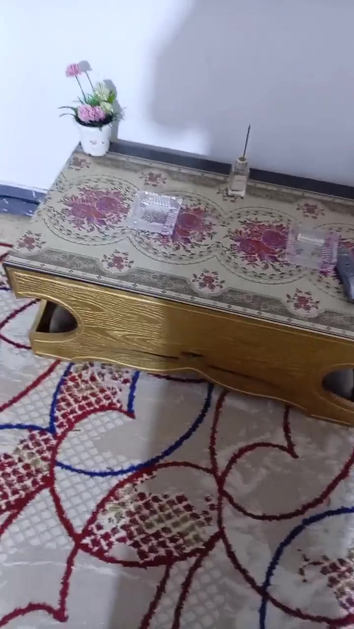 طخم قنفات وطبلات زجاج مظلل وغرفة نوم ٨ باب