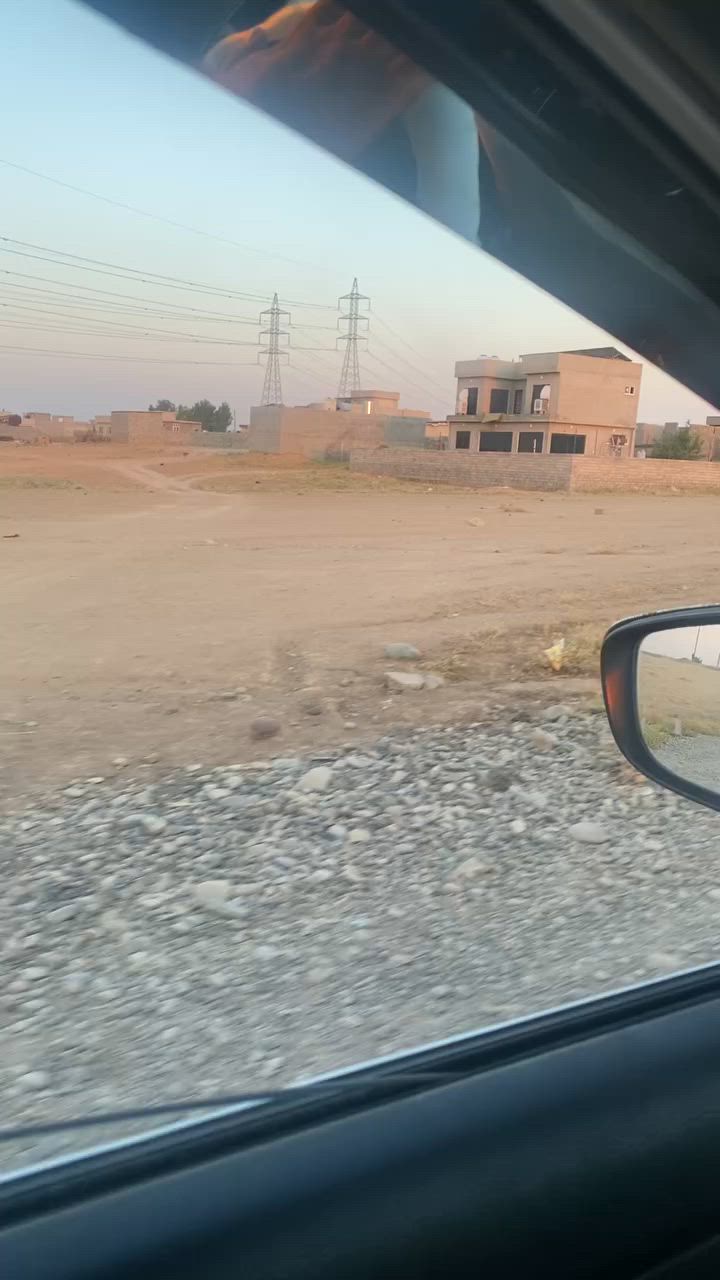 بيت لبيع مساحه 157 ونص ركن خلف كليه الحياة ليس من ضمن الجمعيه كرت باسمي سند باسمي قرار محكمه باسمي ماي ماكو قريبا راح يدخل مشروع الماء لمنطقه اليشتري ياخذو استثمار ايجار او يسكن بي عادي بيت بناء حديث 
*********** واتساب

