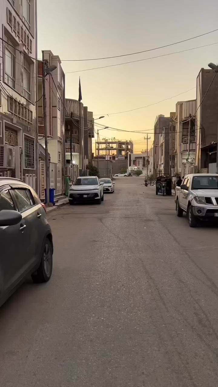 🏡 يعلن عبدالحر النصراوي للاستثمارات العقارية 🏡

✨ فرصة مميزة لامتلاك دار حديثة في محافظة كربلاء المقدسة ✨

📍 الموقع: مقابل البارون – قرب عامود 60
📍 موقع مميز وقريب جداً من شارع البارون

📐 المساحة: 100 متر مربع
📏 الواجهة: 7 متر
🏠 بناء حديث – نظام سويت
🔹 طابقان
🔹 3 سويتات مستقلة
🛋️ مؤثث بأثاث تركي فاخر
🚪 أبواب قاصة تركية
🛣️ الفرع بعرض 12 متر ومبلط بالكامل

✅ موقع هادئ ومناسب للسكن العائلي
✅ قريب من الشارع الرئيسي والخدمات

📞 للاستفسار ومعرفة السعر:
***********
***********

💬 علّق بكلمة (تم) أو (يا رزاق) ليصلك السعر والتفاصيل.

🌹 عبدالحر النصراوي للاستثمارات العقارية
ثقتكم أساس نجاحنا 🏡✨
 #العراق #كربلاءمدينتي #كربلاء_الحسين #كربلاء_المقدسة #بغداد_بصرة_موصل_الكويت_الخليج_دبي_
