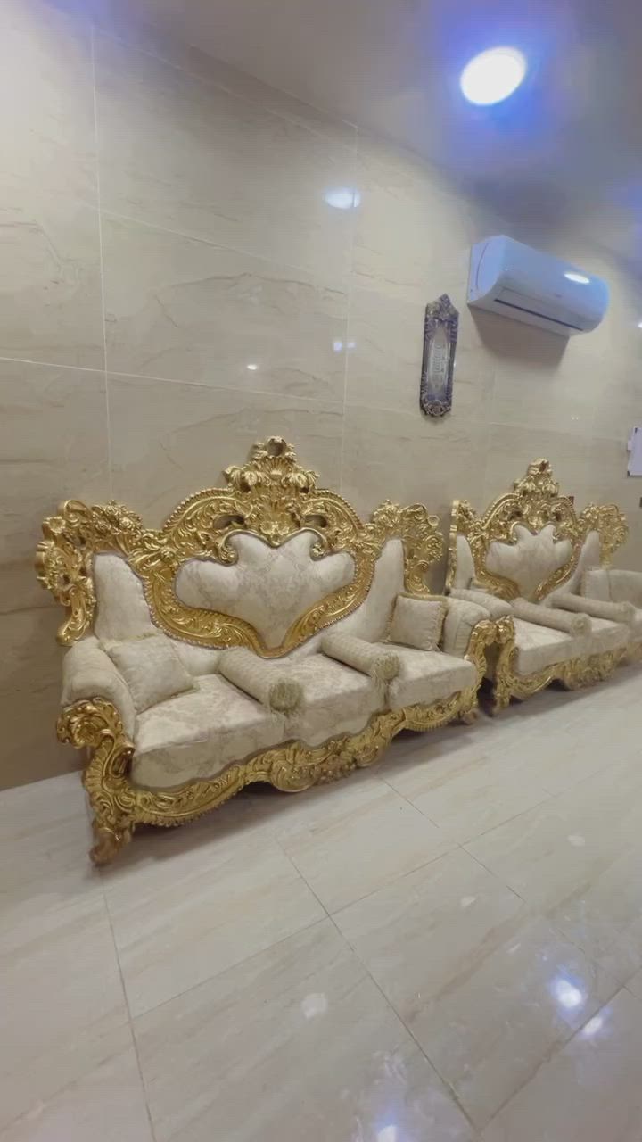 السلام عليكم تخم ملكي للبيع استعمال قليل كلش نضافه 100 /100 اشتريته قبل سنه مليون 400 مع طبلات 
أريده 500 الف وبي مجال قليل استفسار اتصل ***********
***********
