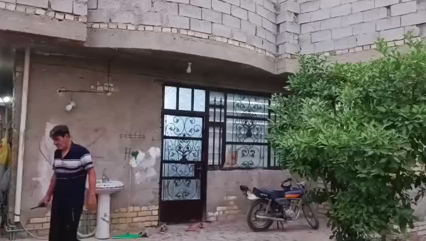 سلام عليكم بيت للبيع بحي الرسول  مساحه 240 الاستفسار ***********
