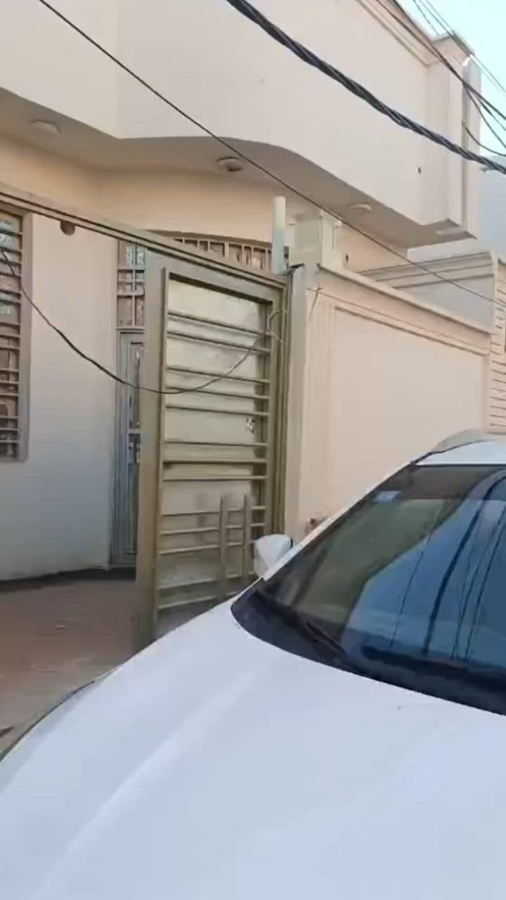 بيت  للبيع مساحة 100 متر مربع.. ملحق قرية الغدير الزراعي  شارع رقم 3 السعر 65 مليون وبي مجال للأستفسار الاتصال على  رقم ***********
