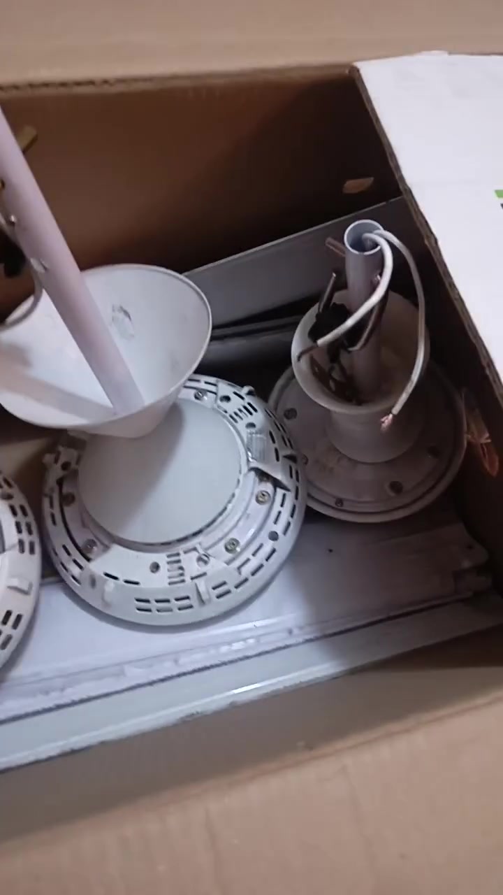 بنكات اخت الجديد العدد خمسه
العنوان بغداد مدينه الصدر _حي طارق  
رقم الهاتف التواصل فقط واتساب***********
