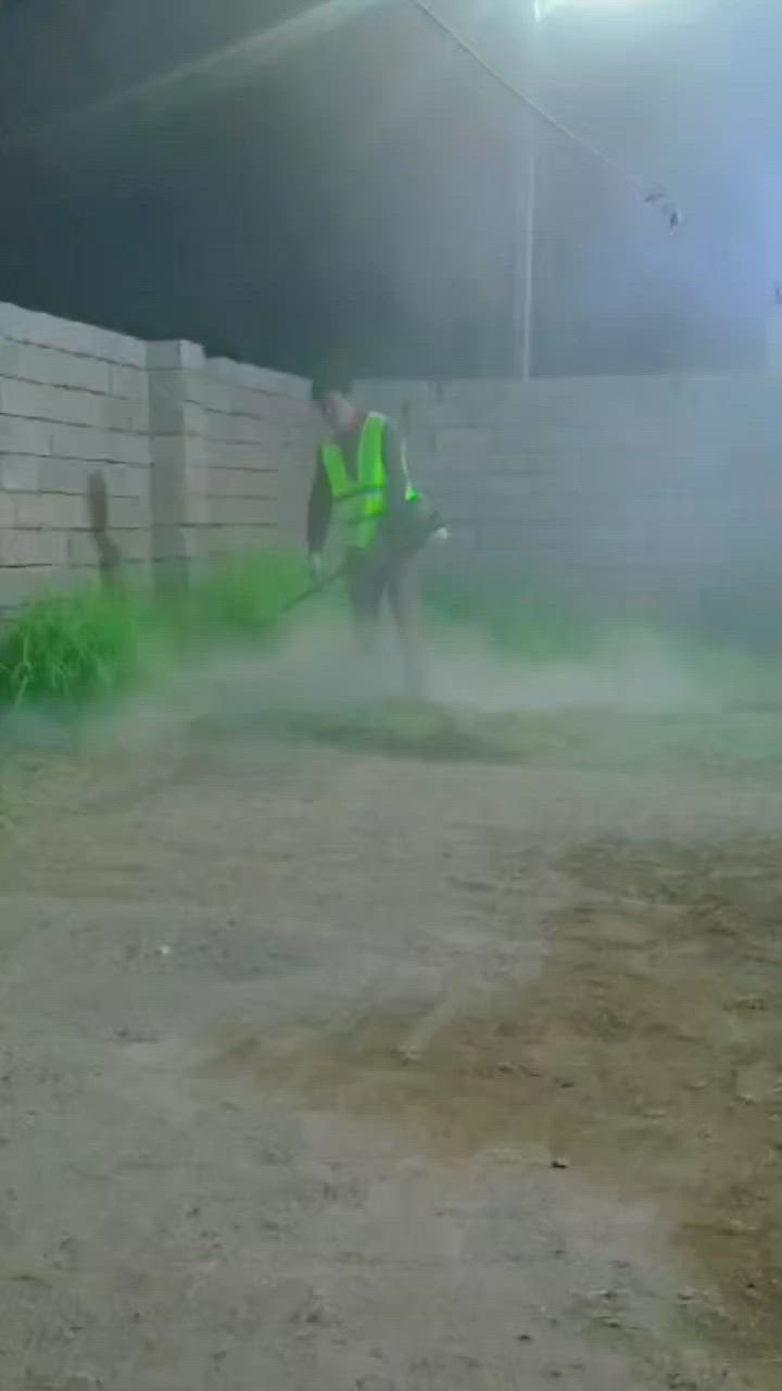 ​🌴 خدمة تنظيف وتنسيق الحدائق.. الثقة والضمان قبل كل شيء! 🌴
السلام عليكم ورحمة الله وبركاته.. تحية طيبة لأهلنا وعزوتنا الغوالي في قضاء بيجي وجميع القرى المجاورة (المزرعة، البعيجي، وكل النواحي) 🌺✨
​مستمرين وياكم بتقديم أفضل الخدمات وبأعلى جودة، ومثل ما تلاحظون بالفيديو والصور، هذا جزء من عملنا اليوم في قرية المزرعة وقرية البعيجي.. شغل نظيف، مرتب، وبأحدث المعدات لتغيير مظهر حديقتك بالكامل! 🛠️🏡
​🔥 عرض التحدي والأمانة (شعارنا الثقة):
​"اشتغل وإذا ما ترضى وتقتنع بالشغل.. لا تدفع ولا دينار!" 🤚❌
رضاكم هو كسبنا الحقيقي، والرزق والتوفيق أولاً وأخيراً على رب العالمين. 🤲
​💼 الخدمات التي نقدمها:
​تنظيف شامل للحدائق وإزالة الحشائش الضارة والأشجار الميتة 🍂
​ترتيب وتنسيق وتعديل مظاهر الحدائق المنزلية والعامة 🌳
​قص وتشكيل الأشجار والثيل بلمسة فنية ومظهر يفتح النفس✂️
​كافة أعمال التنظيفات الخاصة بالمسطحات الخضراء والحدائق 🌾
​📞 للتواصل والاستفسار:
​أخوكم وابنكم في الخدمة دائماً: يونس الأحمد الجبوري
اضغط على الرقم واتصل مباشرة، واحنا نجيك وين ما تكون:
📱 [***********]
​🏷️ #هاشتاقات_التصدر:
​#بيجي #قرية_المزرعة #قرية_البعيجي #صلاح_الدين #تنظيف_حدائق #تنسيق_حدائق #حدائق_بيجي #أهل_بيجي #شغل_نظيف #ثقة_وأمانة #يونس_الاحمد_الجبوري

