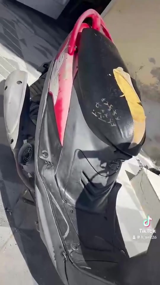 السلام عليكم شباب دراجه مال رنبه صارله شهرين من نازله كله ختم واحد ويه المكينه دراجه كله شغاله سلف هندر لايت اشاير كامله *********** هذ رقم راعيه اني مكلف بل نشر العزاز
