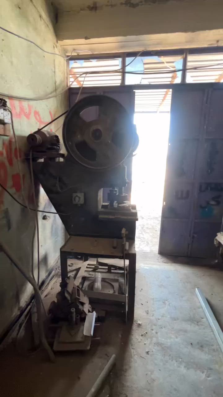 سنتريك للبيع بسعر مناسب ***********بغداد
