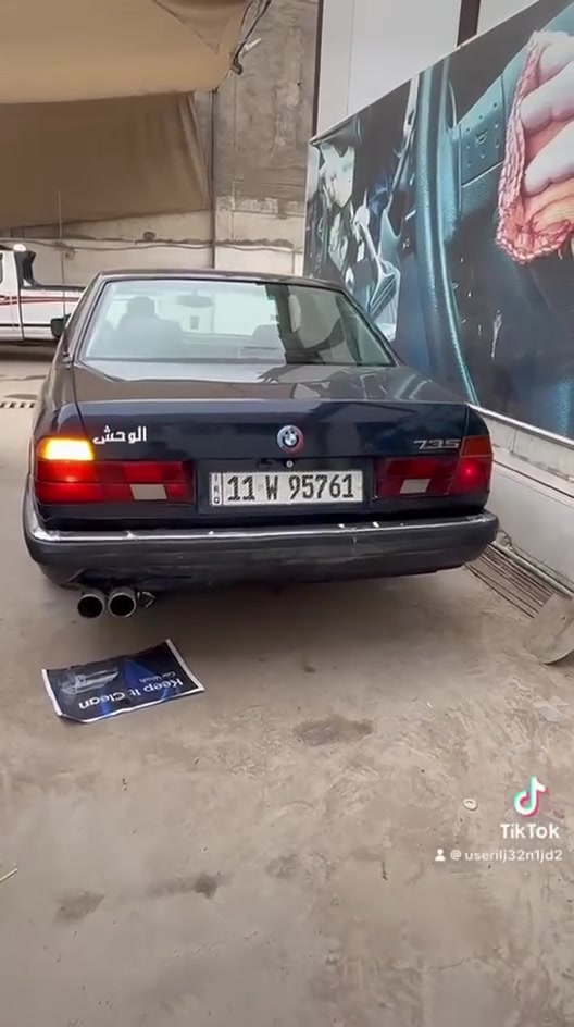 سلام عليكم bmw 730 رقم بغداد باسمي كير مكينه حداديه خلفية واماميه كلها كفاله تبريد خارجي سبلت بل سقف ثلج تشغيل عن بعد قفل مركز جام اوتو ويه القفل فلاشر بيها منضومه زنون بيها 
سستم سماعات برغي مابيها نقص ترايك وين ميعجبك  غرفتها بلاديه مصبوغه عام جماليه بدون حادث بدون ضربه 
عنوان بغداد كاظميه  سعر 65 وبيها مجال 
***********_ ***********
